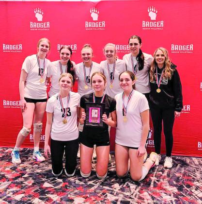 Spiketown Reign 16u volleyball traveled to Milwaukee for a two-day tournament held March 23rd & 24th, hosting hundreds of teams across multiple age brackets & skill levels. They made it to the gold bracket in every tournament except one, which ended in a silver bracket finish. Back Row: Londyn Tucker (Wild Rose), Ari Klitzke (Westfield), Ella Tratz (Wild Rose), Lilly Luchini (Wild Rose), Mya Derbach (Almond), Coach Molly Tratz. / Front Row: Alyson Henschel (Wild Rose), Riley Quick (Wild Rose), Emica Marquez